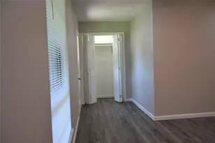 601 Hillside Dr, Sherman, TX 75090 - Photo 5