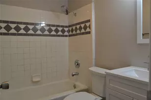 601 Hillside Dr, Sherman, TX 75090 - Photo 11