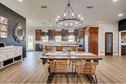 9711 County Road 409A, Grandview, TX 76050 - Photo 11