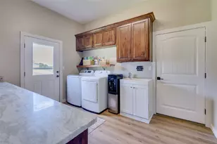 9711 County Rd 409A, Grandview, TX 76050 - Photo 23