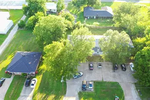 155 N Holley St, Blossom, TX 75416 - Photo 31