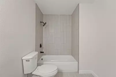 729 W Grenoble Drive, Grand Prairie, TX 75052 - Photo 25