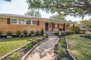 806 Knott Pl, Dallas, TX 75208 - Photo 1