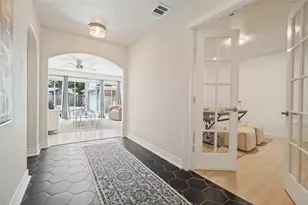 806 Knott Pl, Dallas, TX 75208 - Photo 3