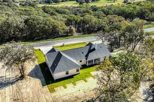 112 Sedona Crk Ct, Poolville, TX 76487 - Photo 29