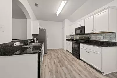 3117 Royal Crest Drive, Fort Worth, TX 76140 - Photo 7