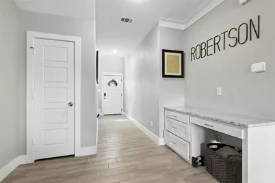 5708 Black Pine Circle, Granbury, TX 76048 - Photo 5