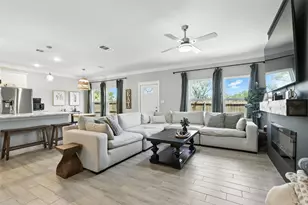 5708 Black Pine Cir, Granbury, TX 76048 - Photo 1