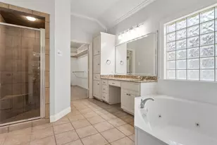 2021 Pebble Brook Cir, McGregor, TX 76657 - Photo 27