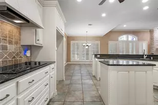 2021 Pebble Brook Cir, McGregor, TX 76657 - Photo 17