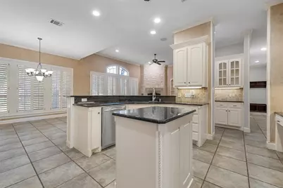 2021 Pebble Brook Circle, McGregor, TX 76657 - Photo 15