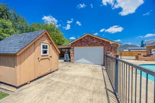 1011 Parview Circle, Grand Prairie, TX 75104 - Photo 39