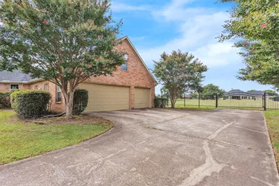 1200 E Remington Park Drive, Talty, TX 75160 - Photo 37