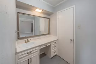 10618 Ravenscroft Dr, Dallas, TX 75230 - Photo 29