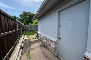 4212 Central Ln, Balch Springs, TX 75180 - Photo 27