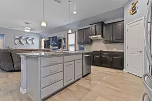 4408 Sugargrove Ln, Arlington, TX 76001 - Photo 11