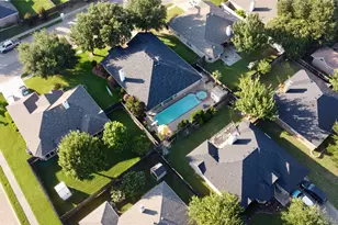 1117 SW Hillside Dr, Burleson, TX 76028 - Photo 35