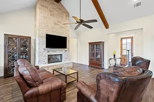 100 Helton Dr, Granbury, TX 76049 - Photo 9