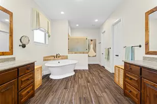 100 Helton Dr, Granbury, TX 76049 - Photo 29