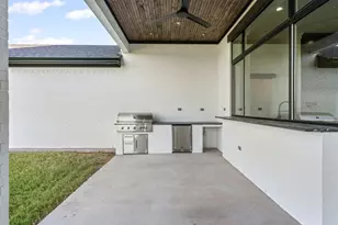 729 R C Luker Ct, Granbury, TX 76048 - Photo 39