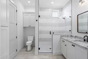 729 R C Luker Ct, Granbury, TX 76048 - Photo 33