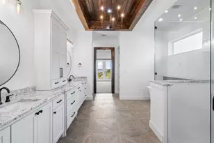 729 R C Luker Ct, Granbury, TX 76048 - Photo 25