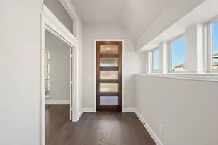 189 Creekside Dr, Sanger, TX 76266 - Photo 5