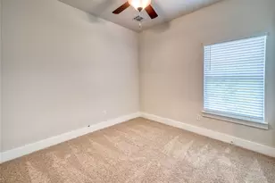 1407 Apricot Ln, Gainesville, TX 76240 - Photo 7