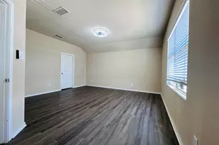 8209 Flythe Mill Rd, Fort Worth, TX 76120 - Photo 17