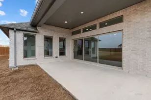 1413 Hidden Cv Dr, Little Elm, TX 75068 - Photo 17