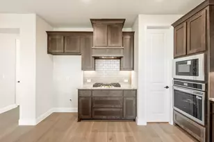 14422 McClint St, Pilot Point, TX 76258 - Photo 11