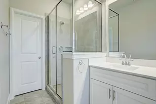 572 Hutchinson Ln, Lewisville, TX 75077 - Photo 11