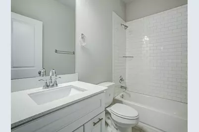 572 Hutchinson Lane, Lewisville, TX 75077 - Photo 13