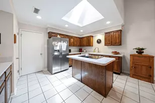 1803 Eastwood Ct, Grand Prairie, TX 75050 - Photo 13