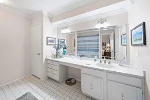 1803 Eastwood Ct, Grand Prairie, TX 75050 - Photo 19