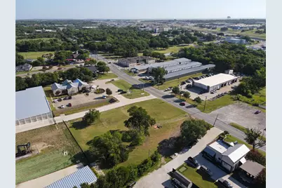 2412 Travis Street, Sherman, TX 75092 - Photo 3