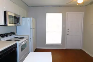 1911 Kingswood Ct, Denton, TX 76205 - Photo 9