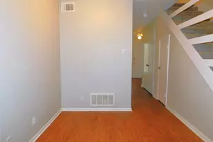 1911 Kingswood Ct, Denton, TX 76205 - Photo 5