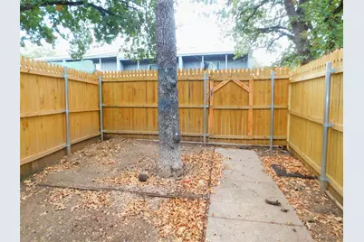 1911 Kingswood Court, Denton, TX 76205 - Photo 21