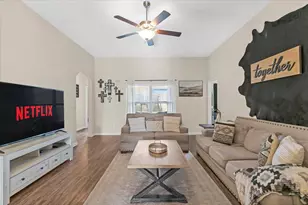 1841 Chesapeake Dr, Crowley, TX 76036 - Photo 13