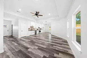 510 Washington St, Ennis, TX 75119 - Photo 7