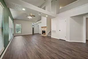 1409 Golden Gate Dr, Carrollton, TX 75007 - Photo 5