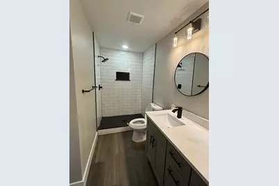 10922 Limestone Drive, Balch Springs, TX 75180 - Photo 9