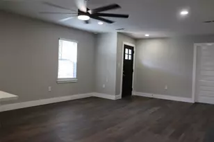 10922 Limestone Dr, Balch Springs, TX 75180 - Photo 5