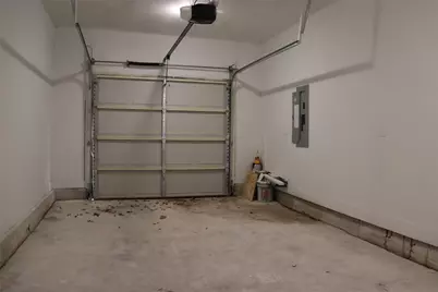 10922 Limestone Drive, Balch Springs, TX 75180 - Photo 15