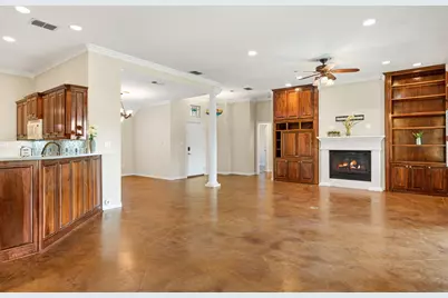 1621 Rockview Drive, Granbury, TX 76049 - Photo 7