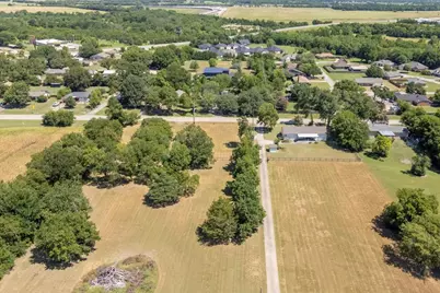 705 W Saunders, Trenton, TX 75490 - Photo 3