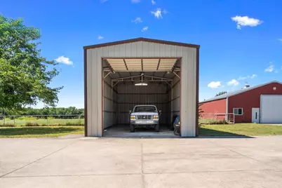 705 W Saunders, Trenton, TX 75490 - Photo 27