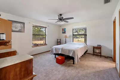 705 W Saunders, Trenton, TX 75490 - Photo 19