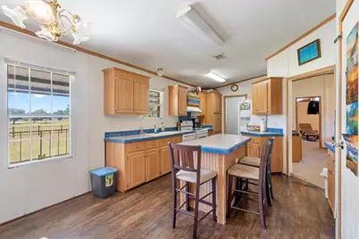 705 W Saunders, Trenton, TX 75490 - Photo 7